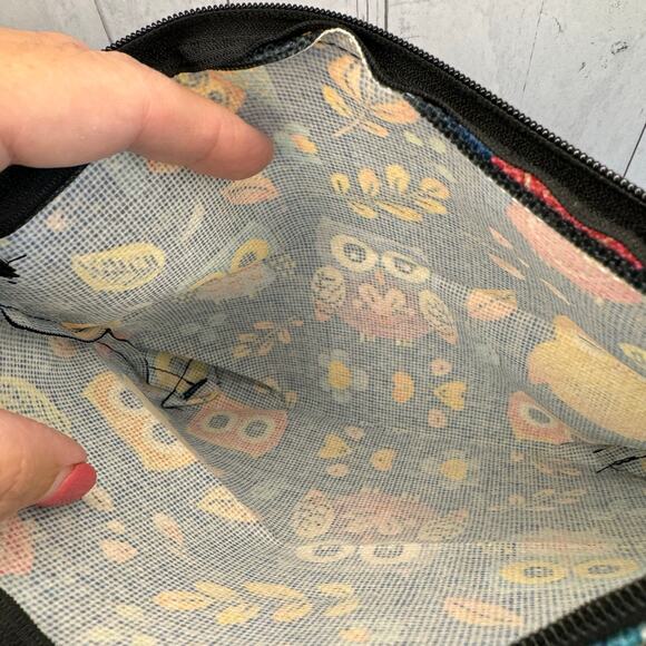 Blue Makeup Canvas Bag Artist Pouch Barn Owls Woodland Animals NEW FAST SHIP - Picture 5 of 6